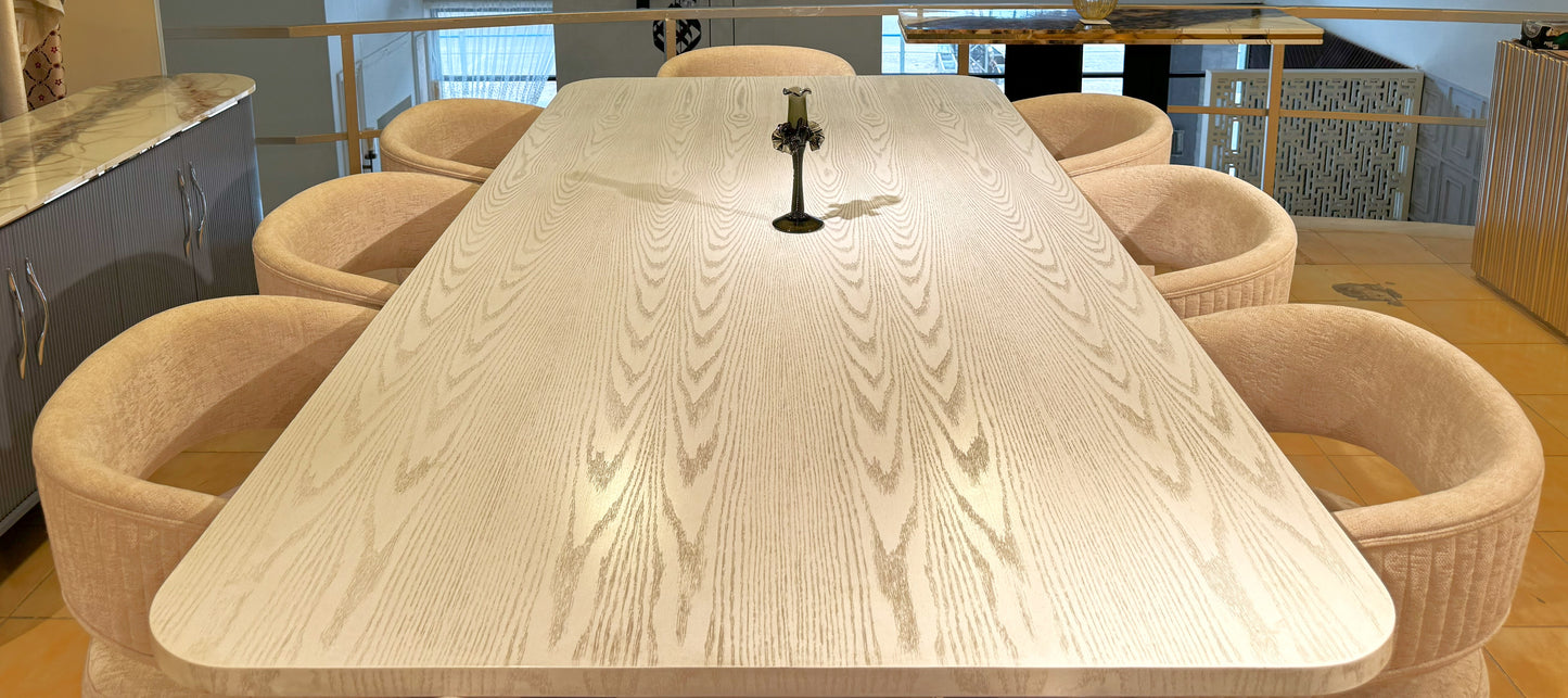 Fawn Crest Dining Table