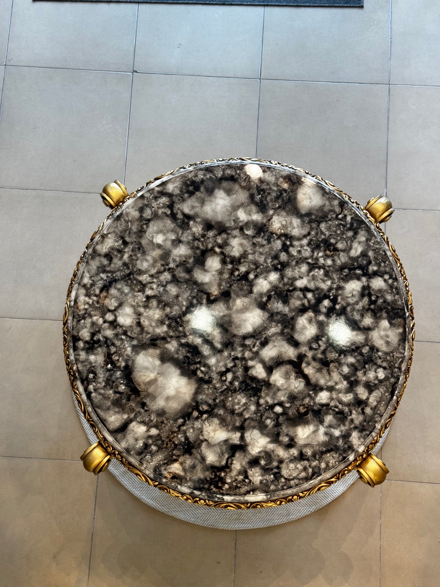 Aurea Nebula Table